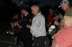Зажгли свечи и помолчали. Кизильские полицейские провели акцию «Завтра была война»